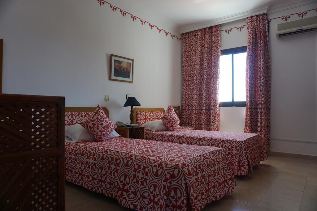 Hotel Zelis Asilah Exterior photo
